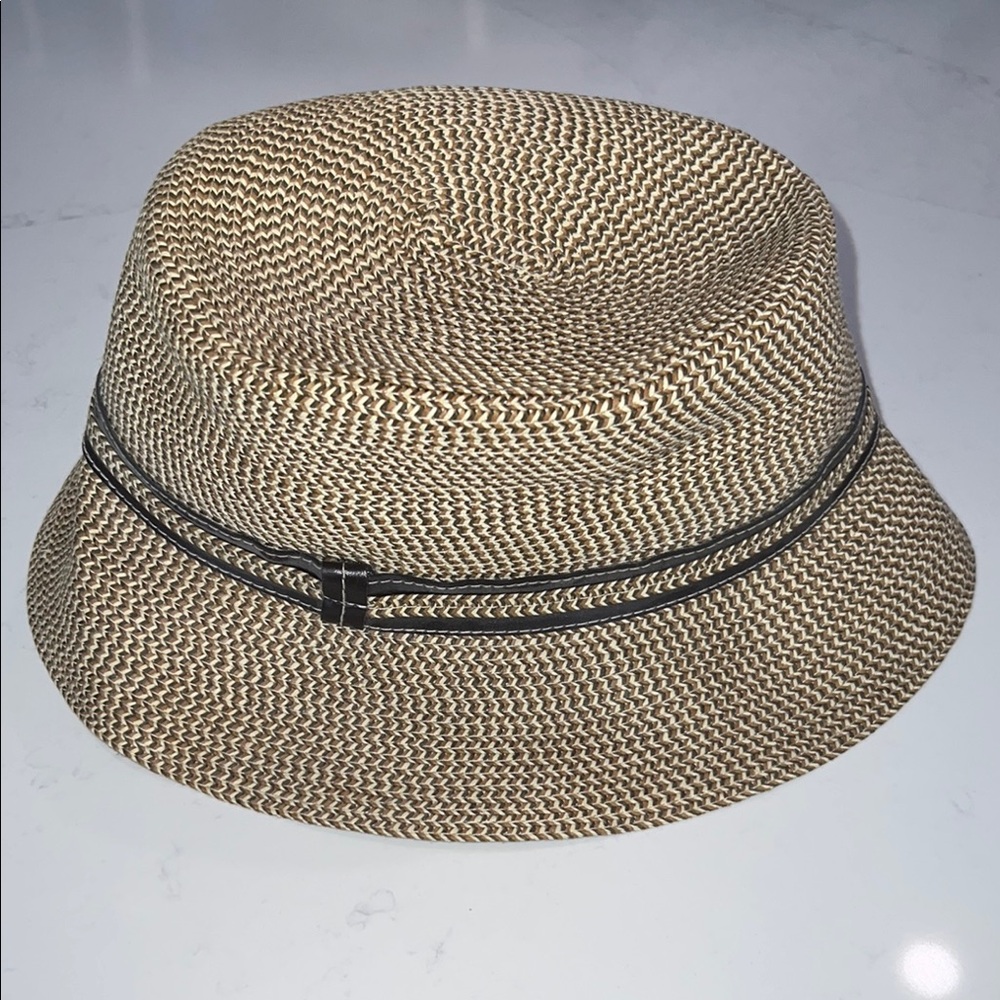 🛍️ 3 for $20 🛍️ - NWOT - Nine West Tan and Cream Woven Hat - Picture 4 of 9